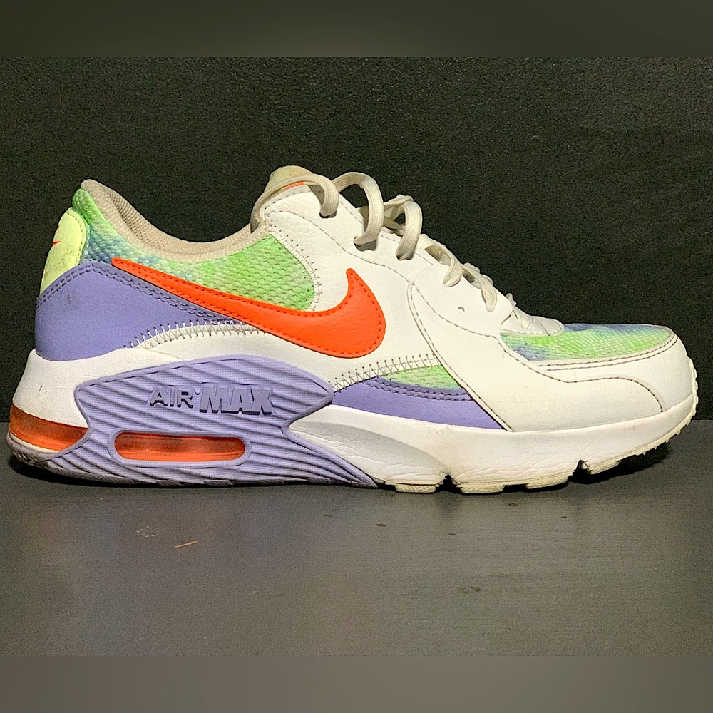 Nike Air Max “Excee” women’s sneakers white and purple size 10